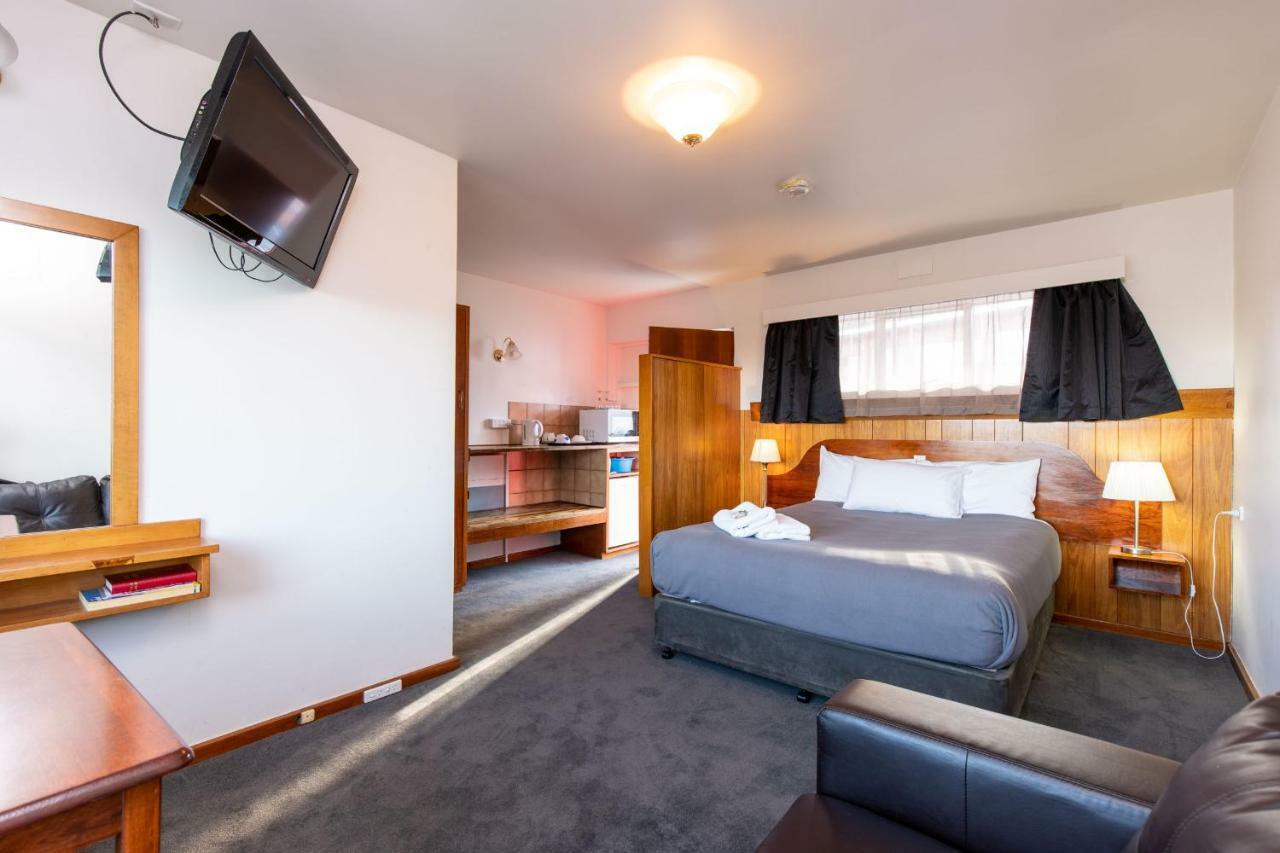 City View Motel Montagu Bay Bagian luar foto