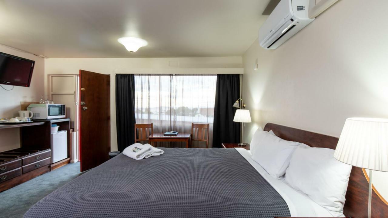 City View Motel Montagu Bay Bagian luar foto