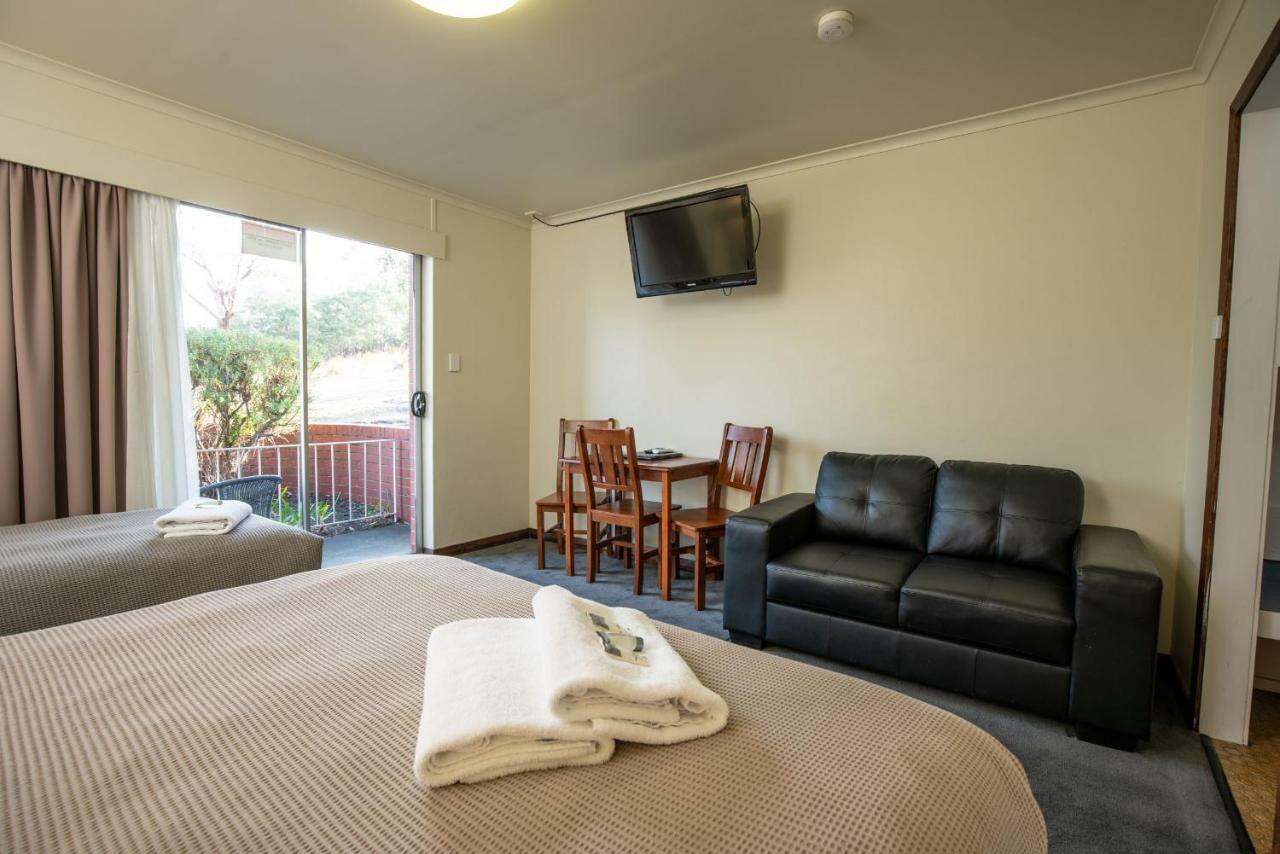 City View Motel Montagu Bay Bagian luar foto