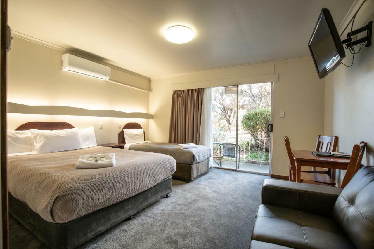 City View Motel Montagu Bay Bagian luar foto