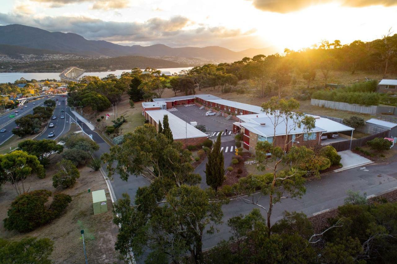 City View Motel Montagu Bay Bagian luar foto