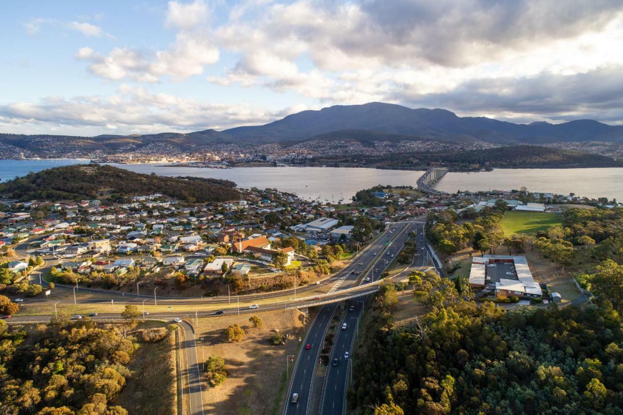 City View Motel Montagu Bay Bagian luar foto